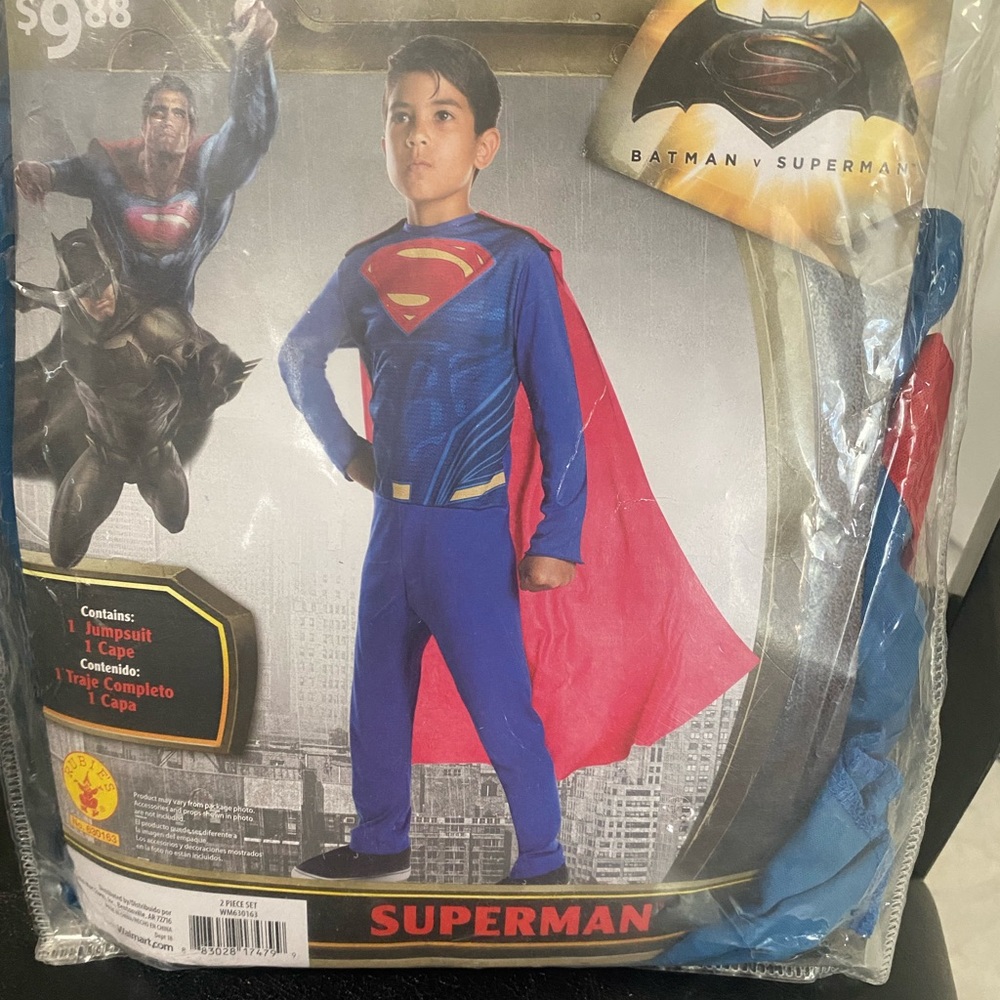 Superman Costume Boys 10/12. New!